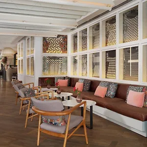 **** Hotel H10 Universitat Spagna